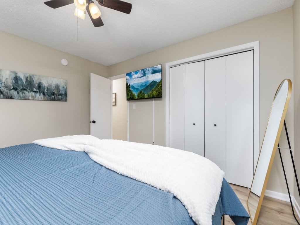 Becca's Place Vacation Rental in Pigeon Forge - RedAwning