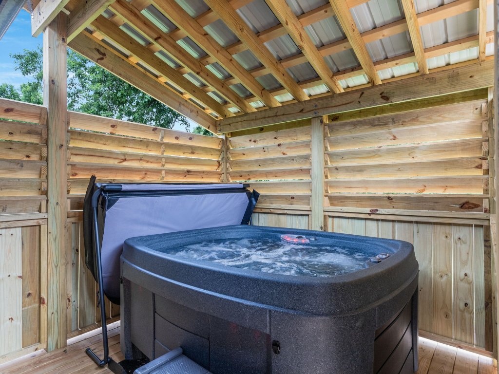 Becca's Place Vacation Rental in Pigeon Forge - RedAwning