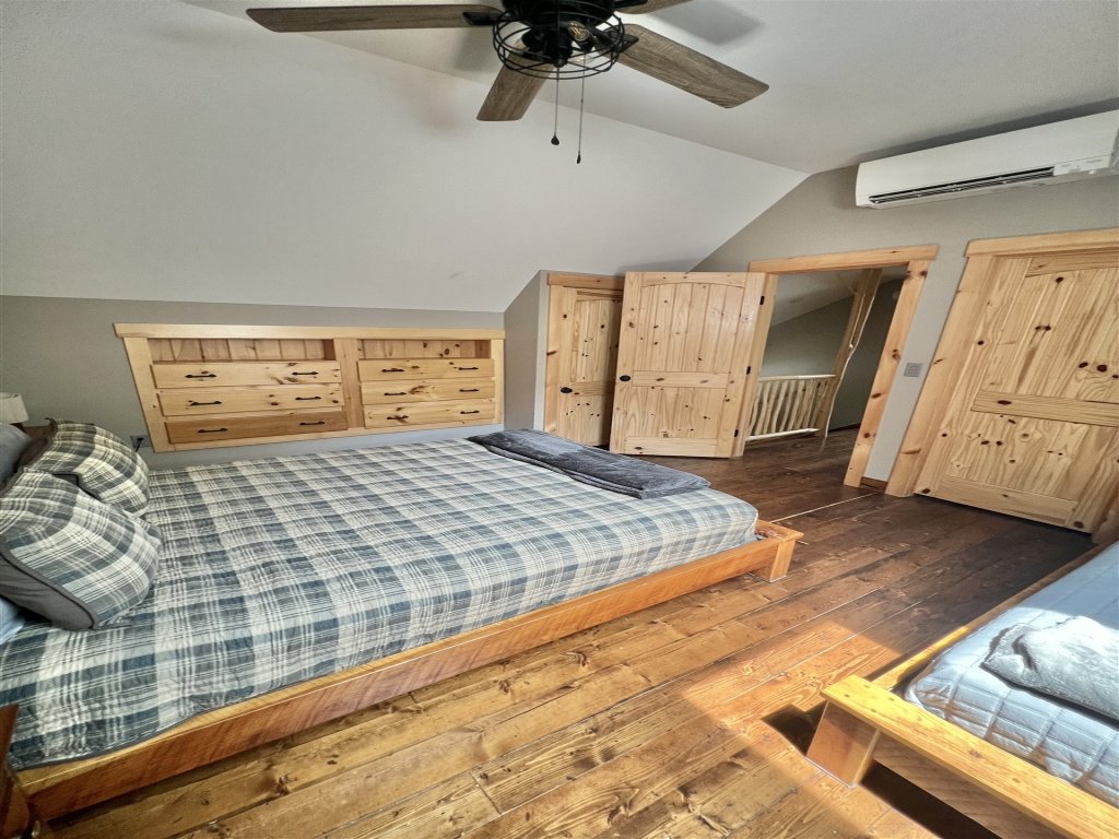EVA'S PLACE LIMIT 7 Vacation Rental in Maine - RedAwning