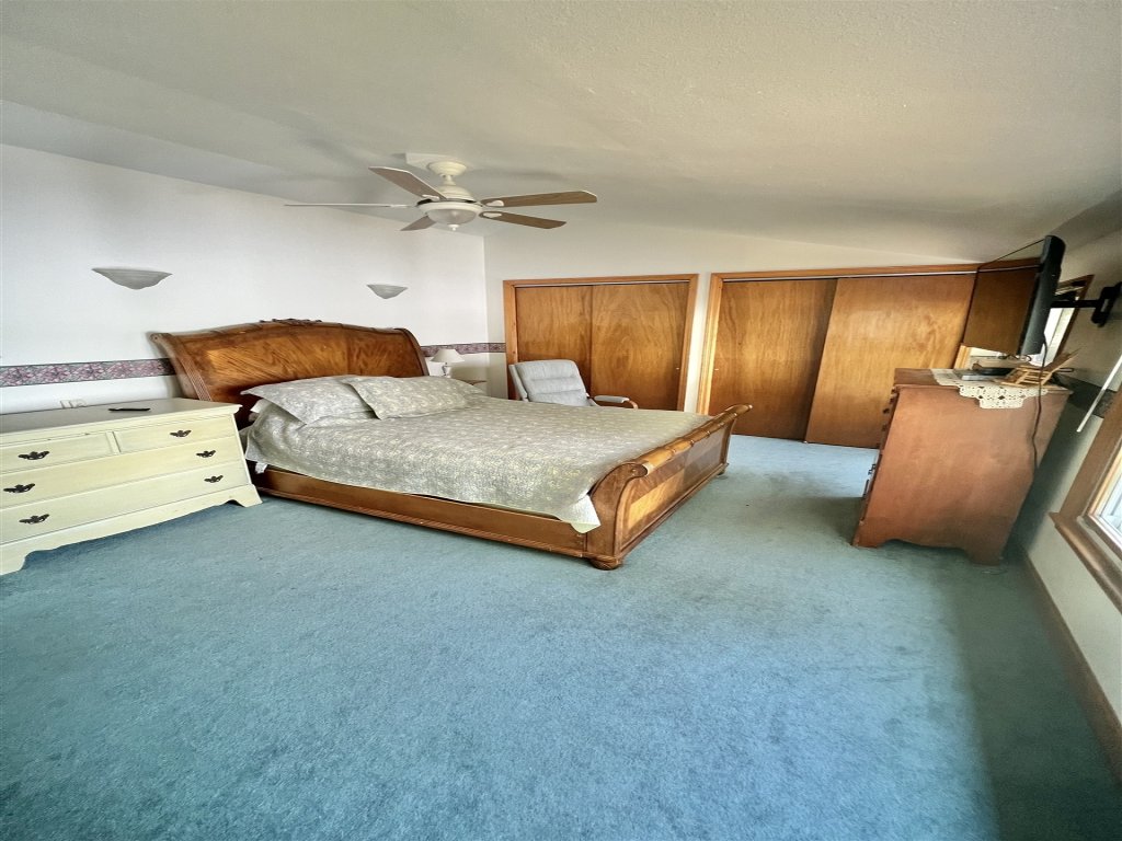 SEBAGO ESCAPE LIMIT 12 Vacation Rental in Maine - RedAwning