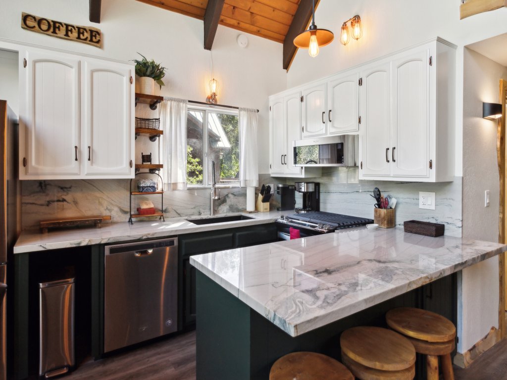 Timeless Traditions Luxury Lake Arrowhead Log Cabin Vacation Rental in Lake Arrowhead - RedAwning
