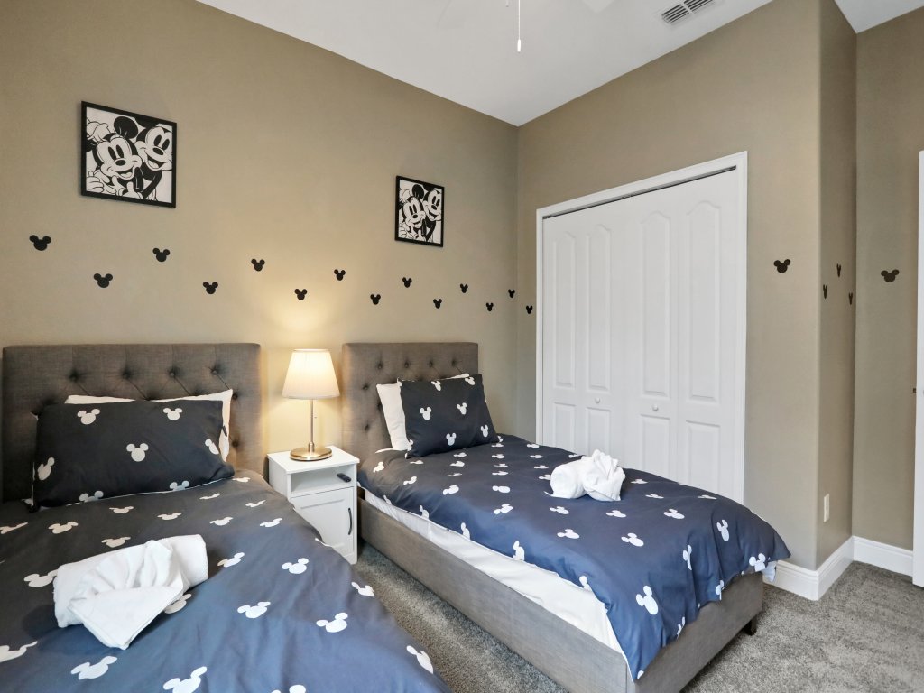 163KB - Balmoral Resort Vacation Rental in Haines City - RedAwning