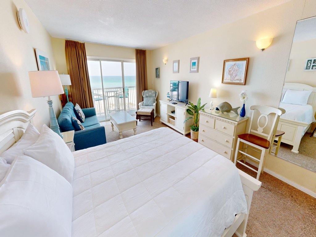 Islander Beach Resort 303 Vacation Rental in Fort Walton Beach - RedAwning