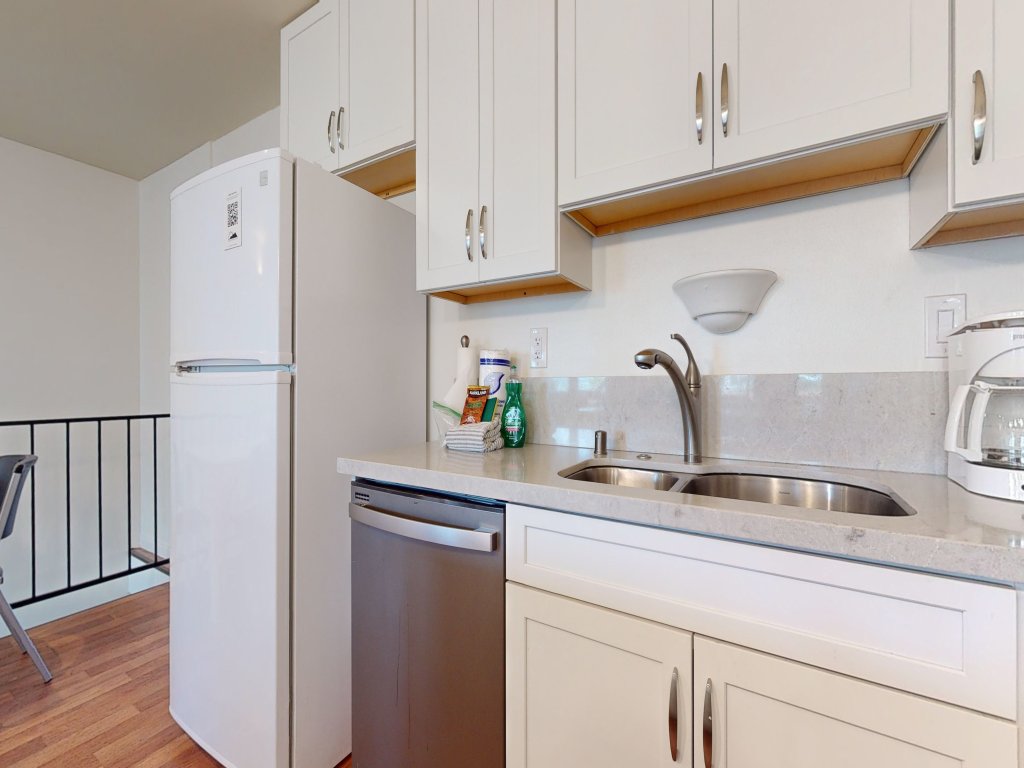 Lakeview Villas #24 Vacation Rental in Mammoth Lakes - RedAwning