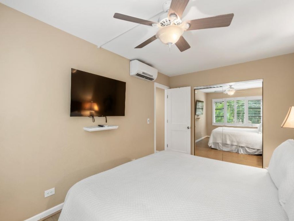 ROYAL MAUIAN, #218^ Vacation Rental in Hawaii - RedAwning