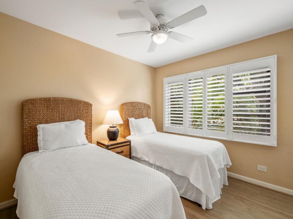 ROYAL MAUIAN, #218^ Vacation Rental in Hawaii - RedAwning