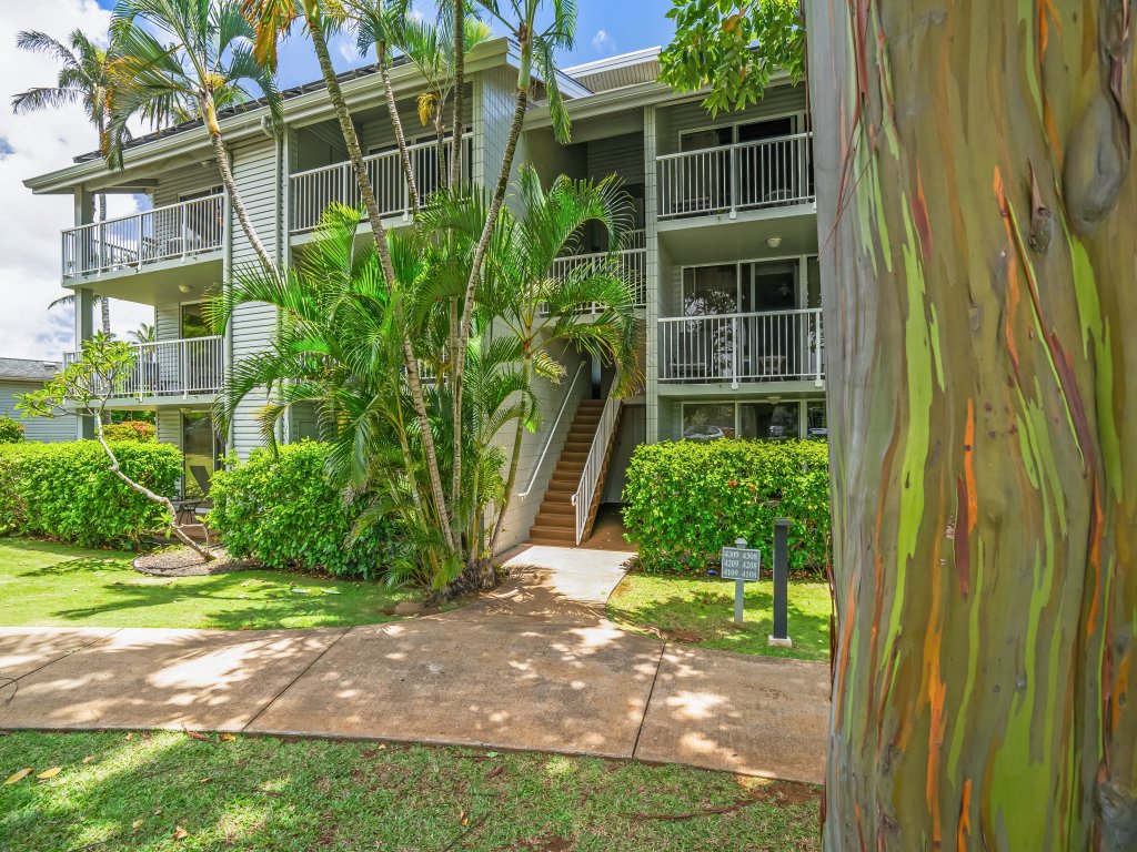 Kauai The Cliffs at Princeville 4209 Vacation Rental in Princeville - RedAwning