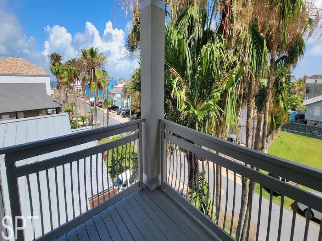 Go VIP * Steps to Beach * Pool Vacation Rental in South Padre Island - RedAwning