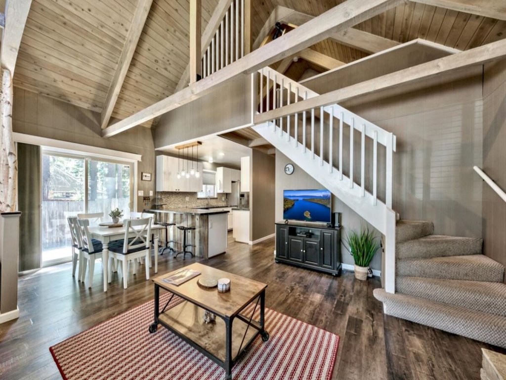 CYH0876 - Island Cabin Vacation Rental in California - RedAwning