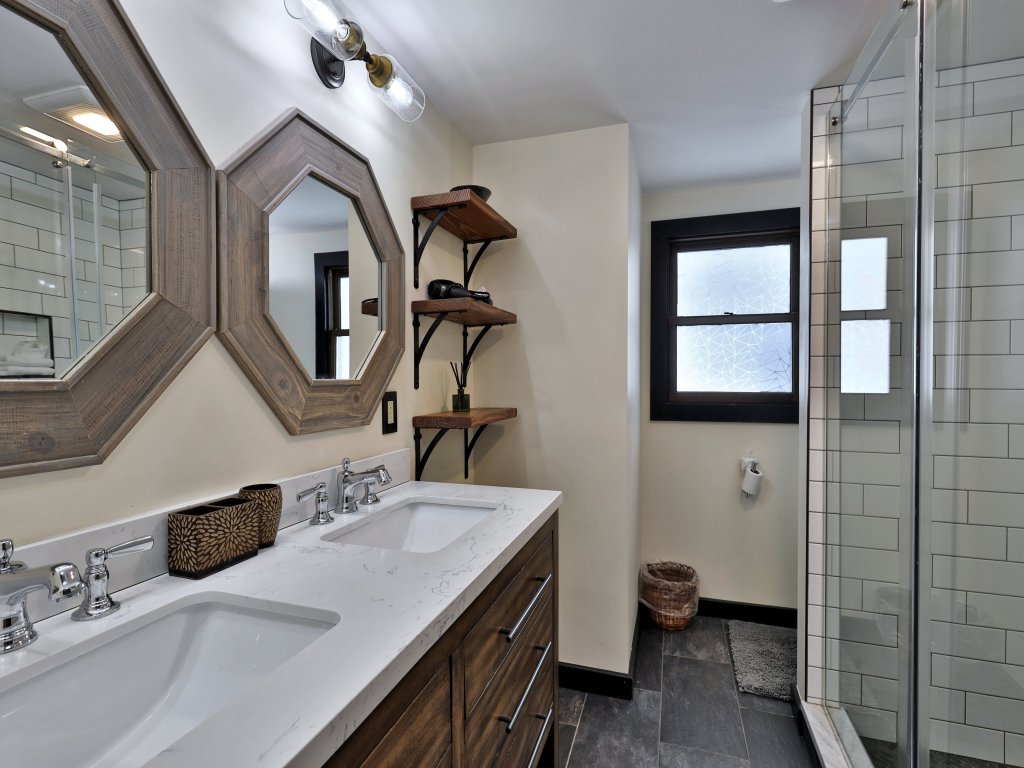 Whitetail Chalet Vacation Rental in Killington - RedAwning