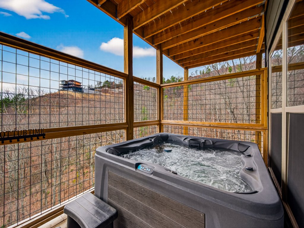 Indigo Haven Vacation Rental in Sevierville - RedAwning
