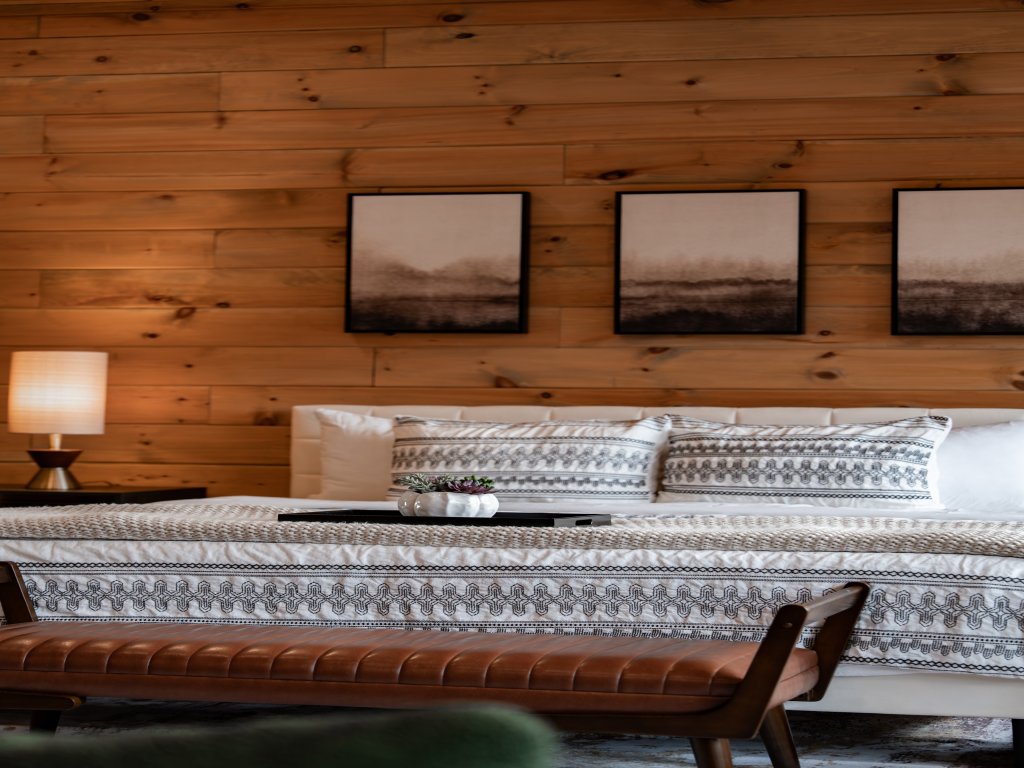 Indigo Haven Vacation Rental in Sevierville - RedAwning