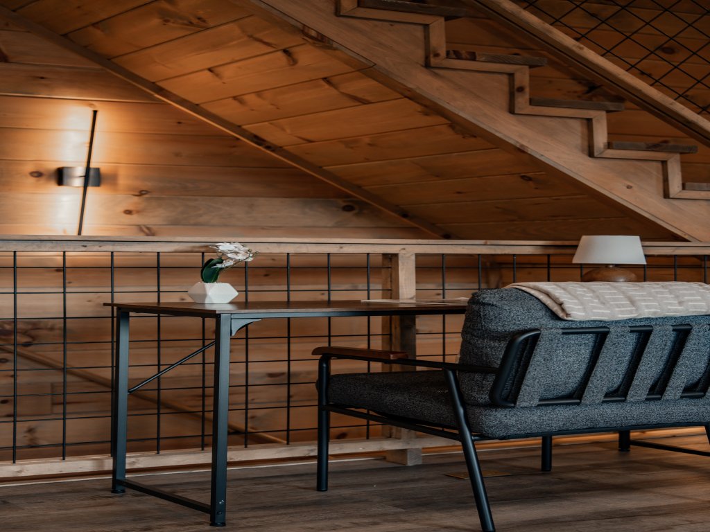Indigo Haven Vacation Rental in Sevierville - RedAwning