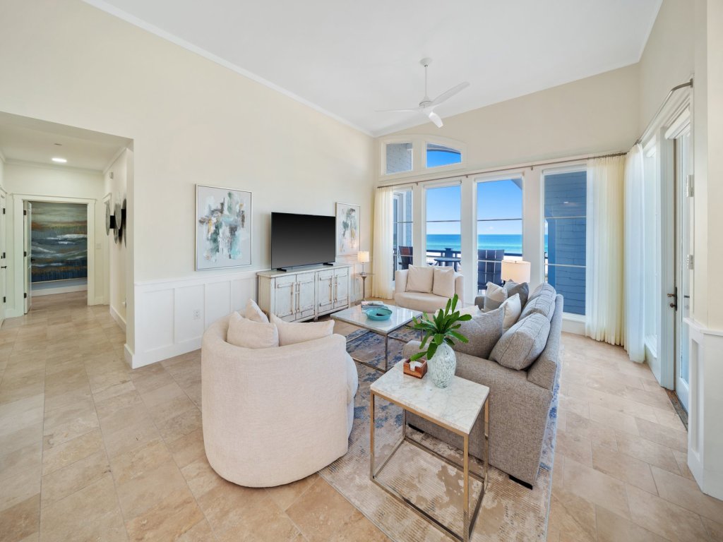 Paradise Loft Vacation Rental in Santa Rosa Beach - RedAwning