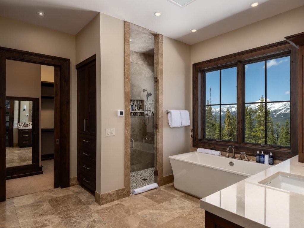 7 Renegade Rd Vacation Rental in Big Sky - RedAwning