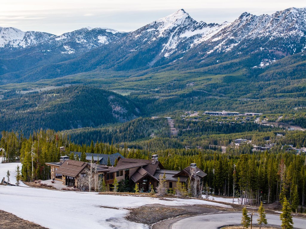 7 Renegade Rd Vacation Rental in Big Sky - RedAwning