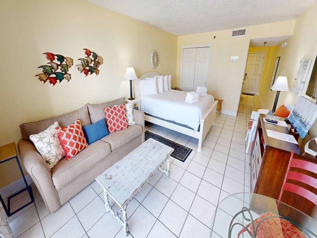 Islander Beach Resort 302 Vacation Rental in Fort Walton Beach - RedAwning