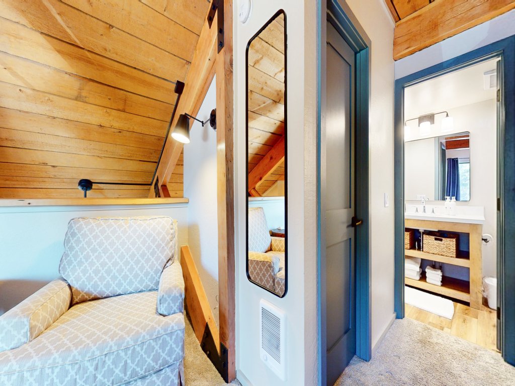 Bigwood #45 Vacation Rental in Mammoth Lakes - RedAwning