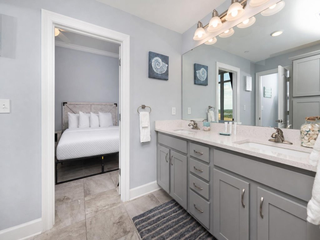 Phoenix Gulf Towers 805 Vacation Rental in Orange Beach - RedAwning