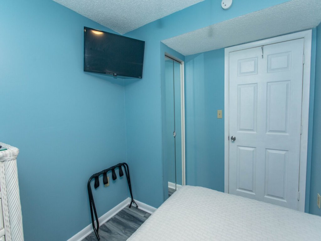 Royal Garden Resort 504 Vacation Rental in Murrells Inlet - RedAwning