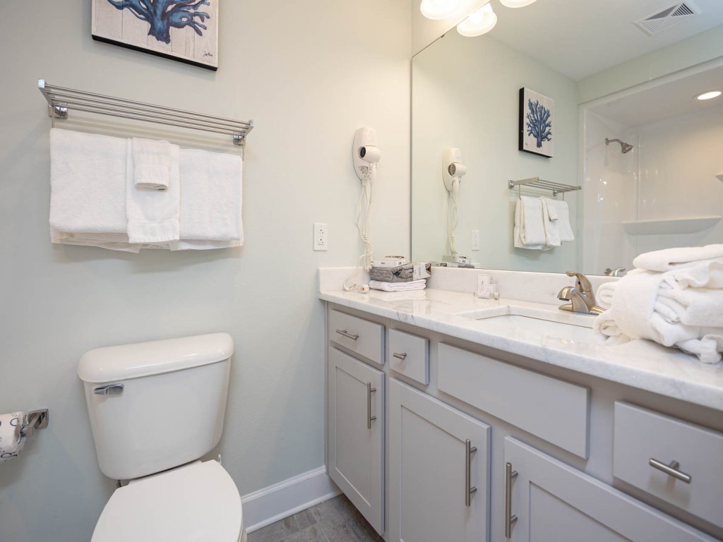 Phoenix Gulf Towers 1407 Vacation Rental in Orange Beach - RedAwning