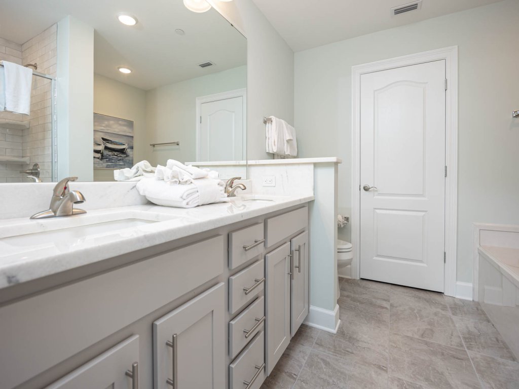 Phoenix Gulf Towers 1407 Vacation Rental in Orange Beach - RedAwning