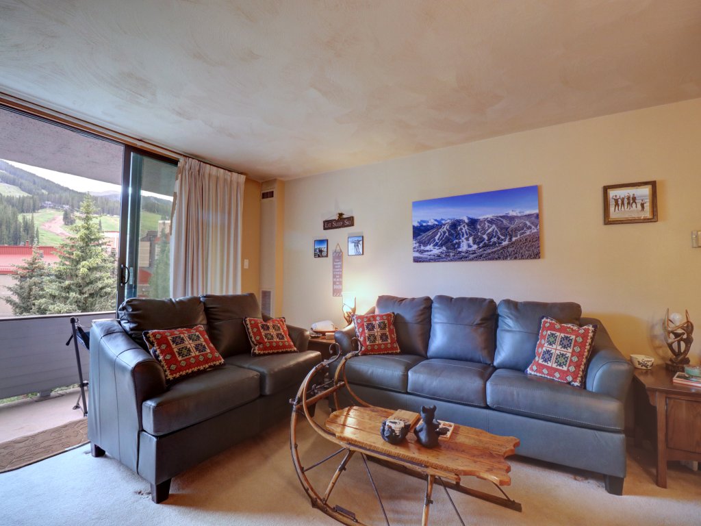 SB102 Snowbridge 2Br 2Ba Vacation Rental in Copper Mountain - RedAwning