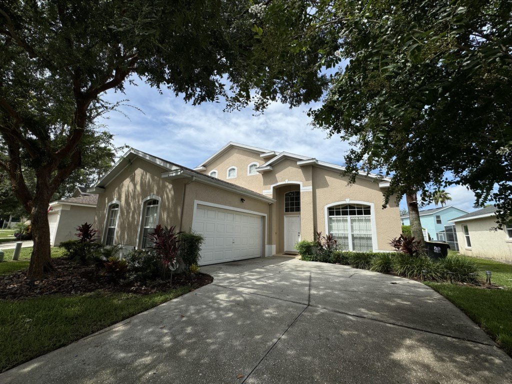 Julliard Villa Vacation Rental in Davenport - RedAwning