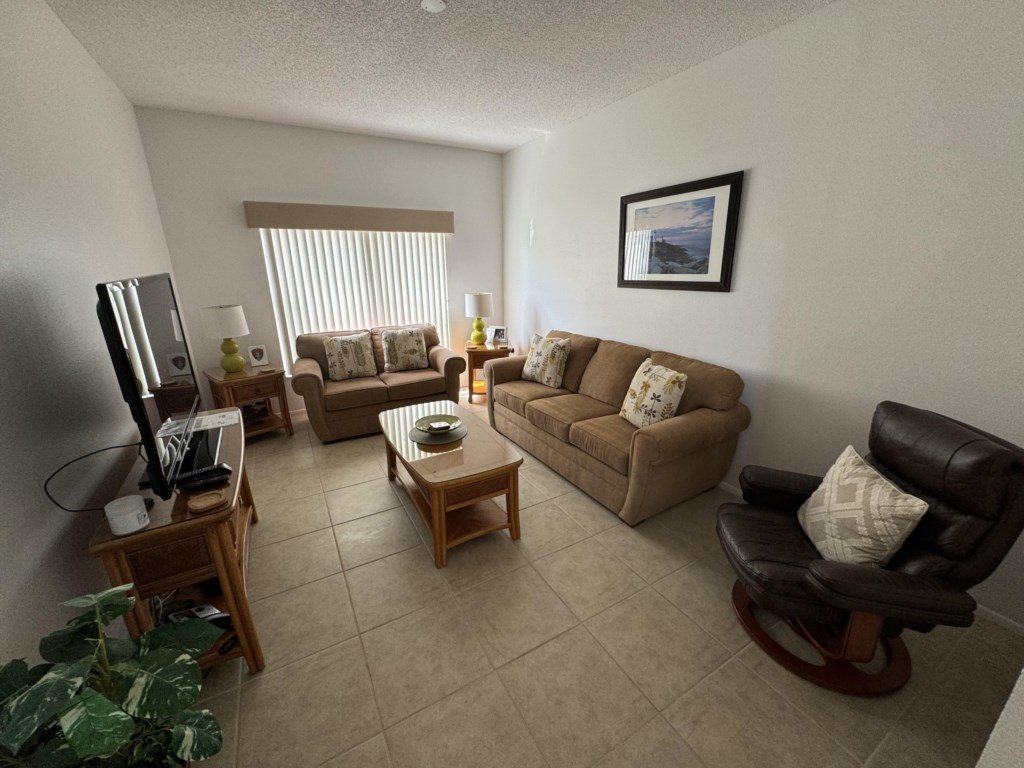 Julliard Villa Vacation Rental in Davenport - RedAwning