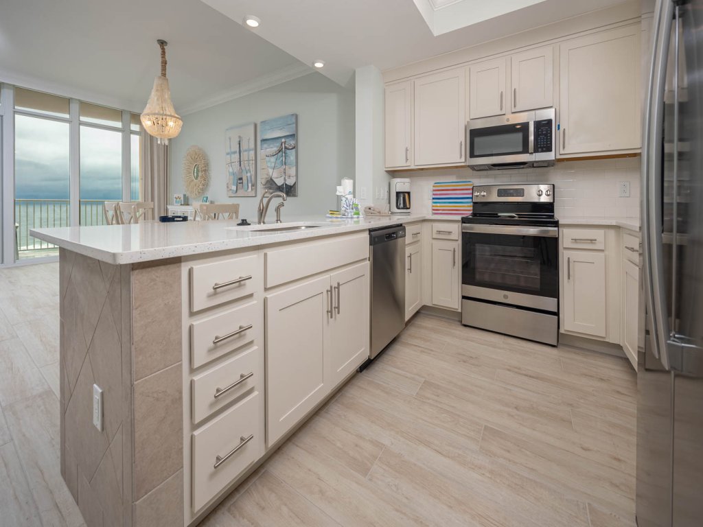 Phoenix Gulf Towers 706 Vacation Rental in Orange Beach - RedAwning