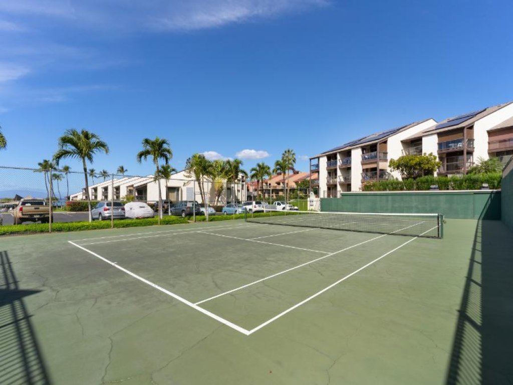 HALE KAMAOLE, #215 Vacation Rental in Kihei - RedAwning