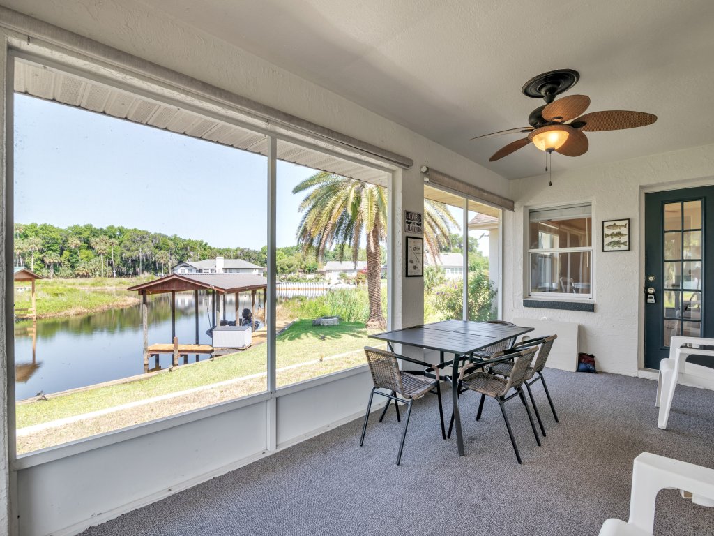 Micanopy Lake Retreat Vacation Rental in Florida - RedAwning
