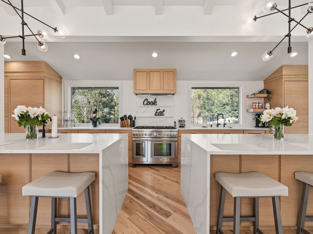 Exclusive Luxury Resort: Heated Pool & Pickleball Vacation Rental in Utah - RedAwning