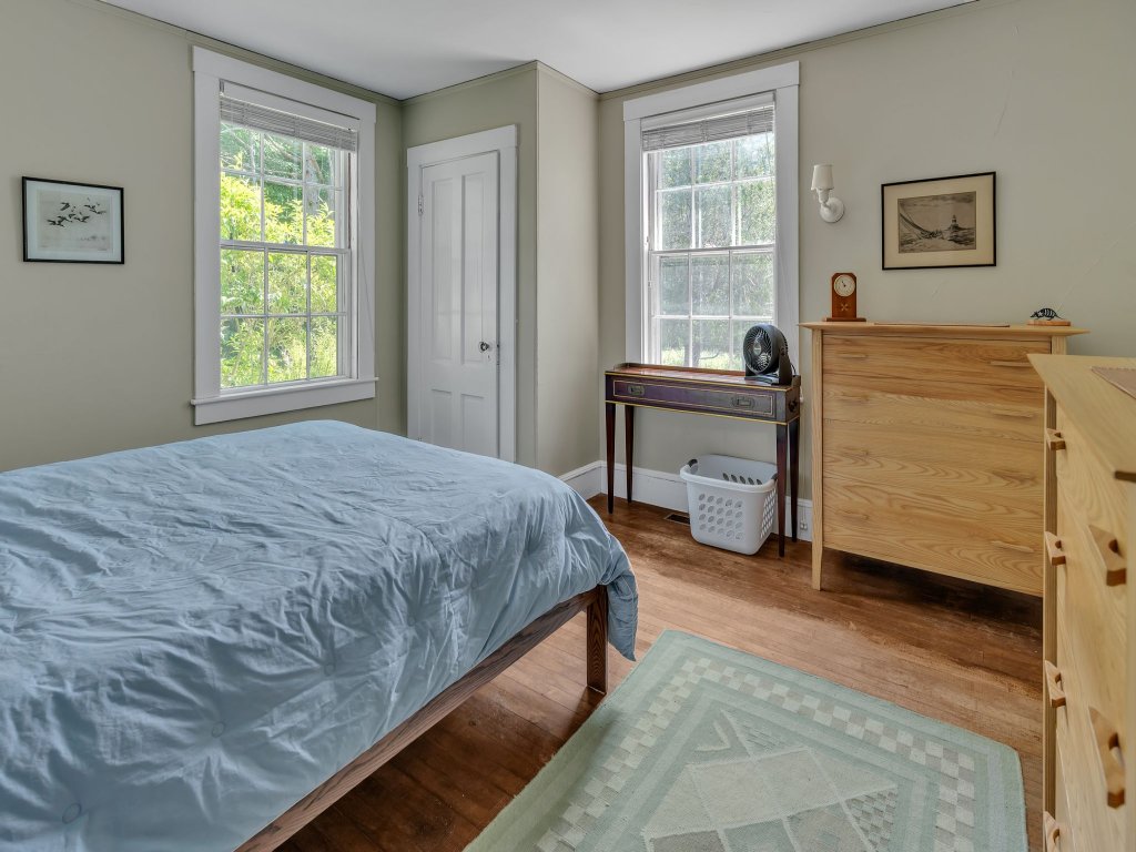 Rustic Farmhouse Vacation Rental in Maine - RedAwning