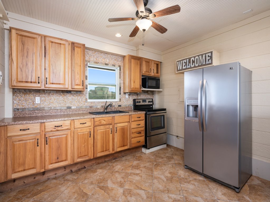 YoHo Hideout Vacation Rental in Texas - RedAwning