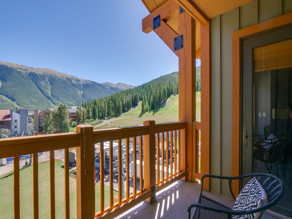 Copper One 2 Bedroom Condo #524 Vacation Rental in Copper Mountain - RedAwning