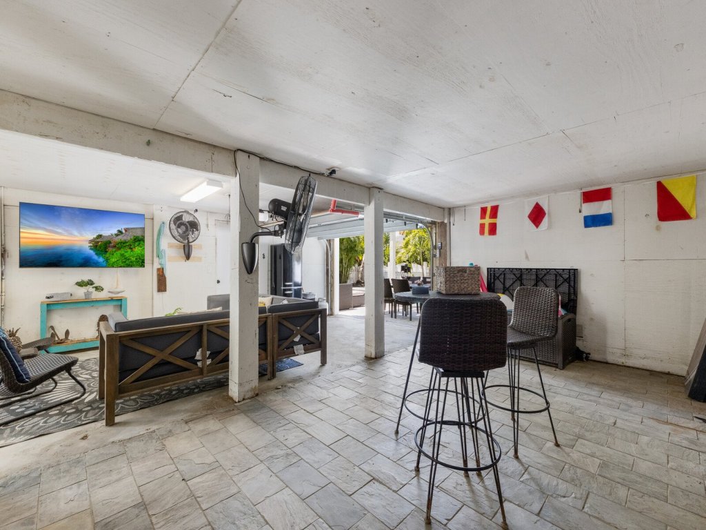 Sea La Vie Vacation Rental in Anna Maria - RedAwning