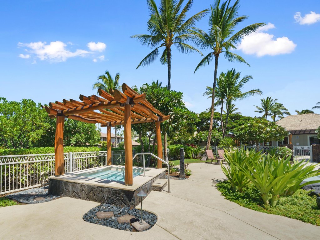 Big Island Golf Villas A1 Vacation Rental in Kamuela - RedAwning
