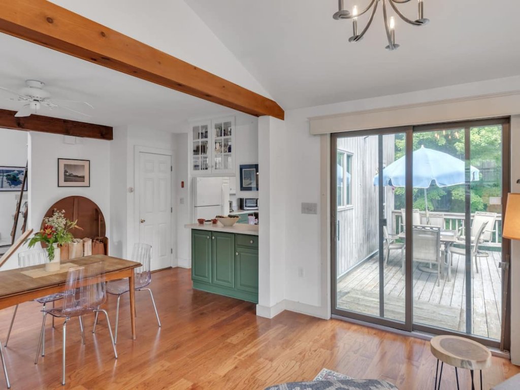 Bear Pass - Mountain View Vacation Rental in Vermont - RedAwning