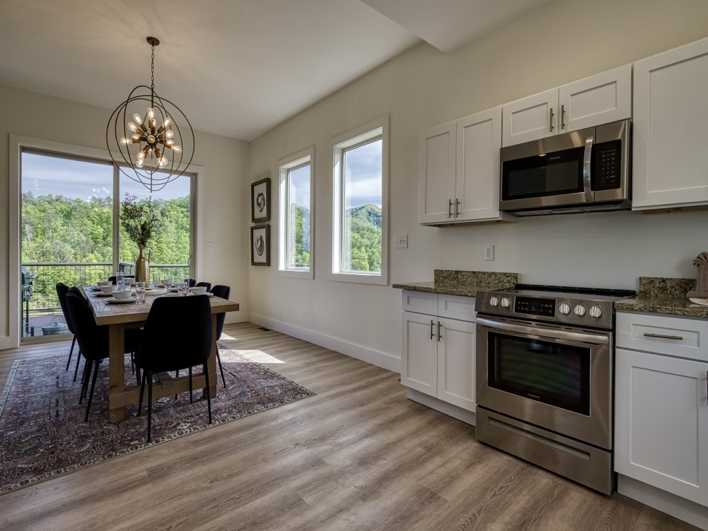 Panoramic Paradise Vacation Rental in Sevierville - RedAwning