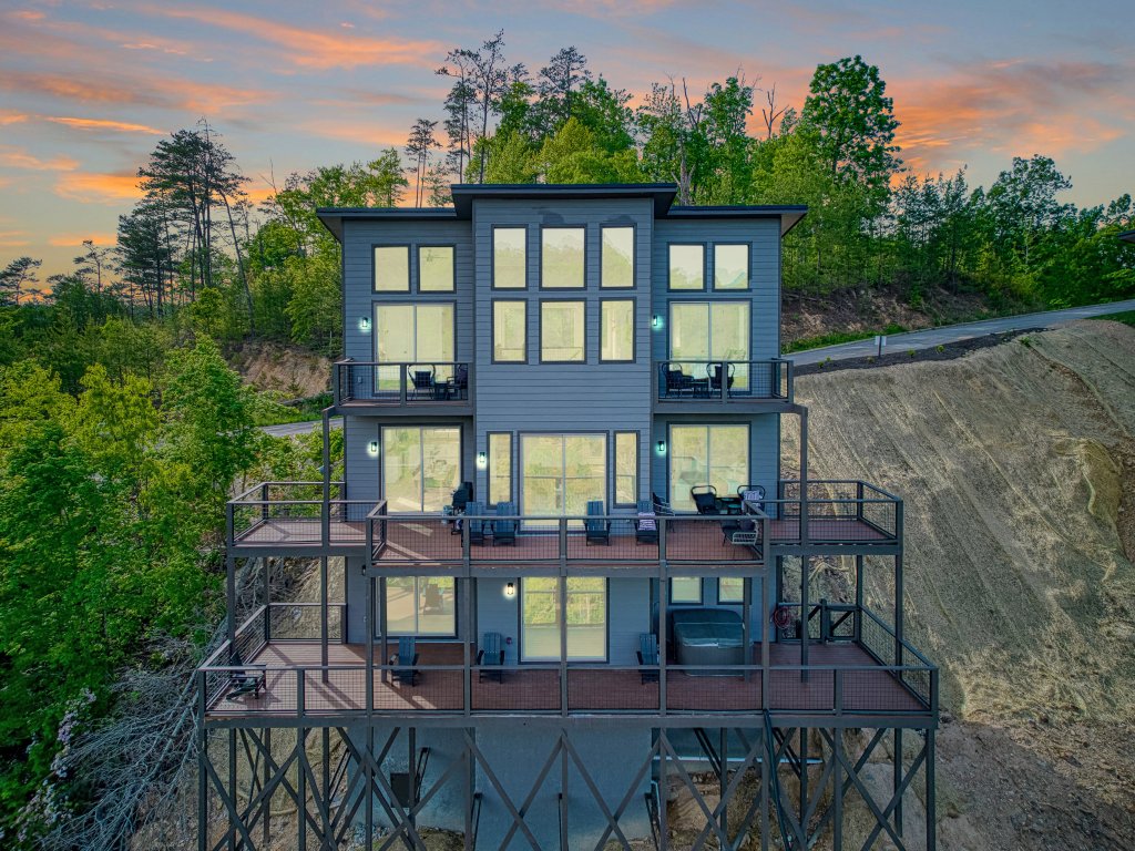 Panoramic Paradise Vacation Rental in Sevierville - RedAwning