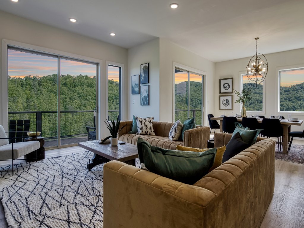 Panoramic Paradise Vacation Rental in Sevierville - RedAwning