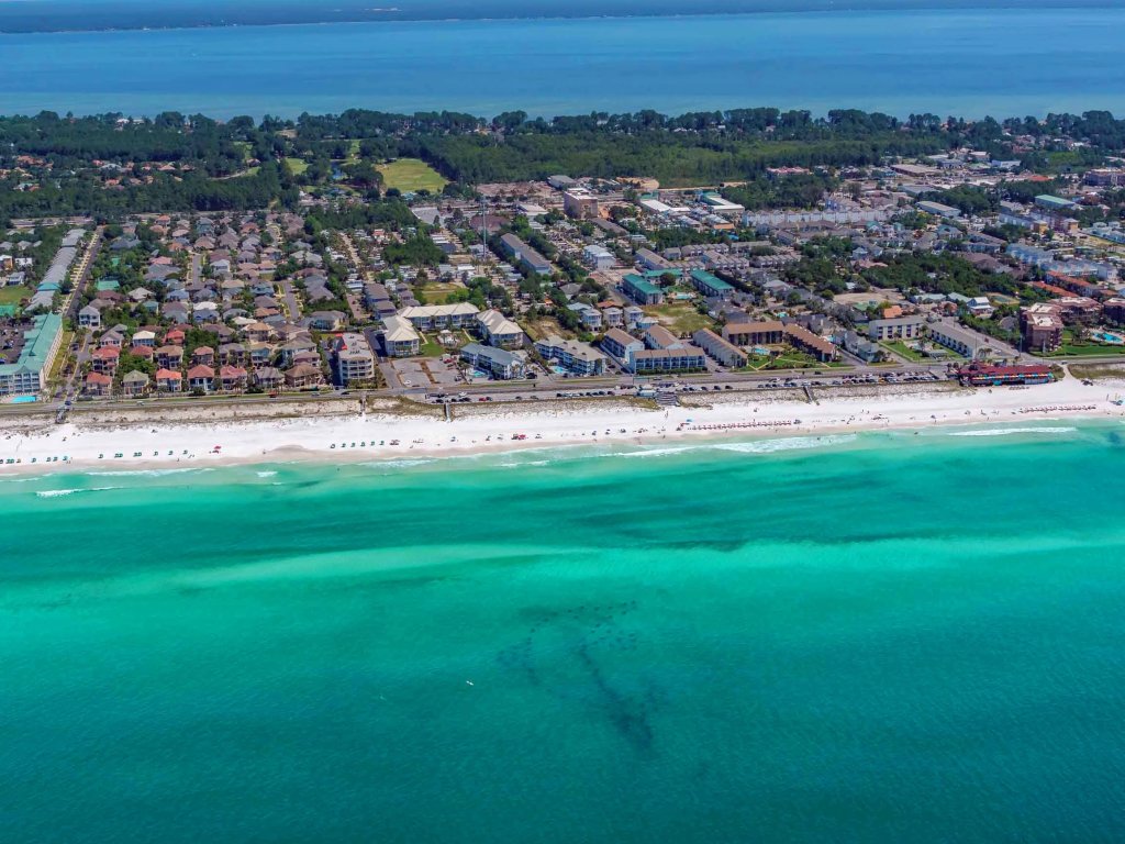 Beach House 404C Vacation Rental in Miramar Beach - RedAwning
