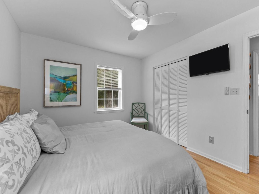 Cottage at Pine Knoll Shores Vacation Rental in North Carolina - RedAwning