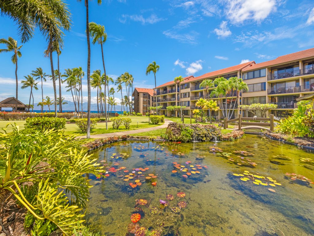 Papakea G101 1Bed/1Bath New Remodel Vacation Rental in Lahaina - RedAwning