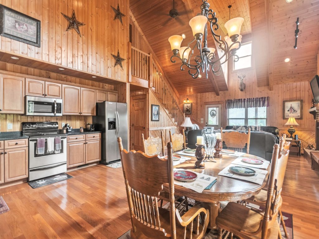 Cozy Mountain Retreat w/ Scenic Views Vacation Rental in Butler - RedAwning