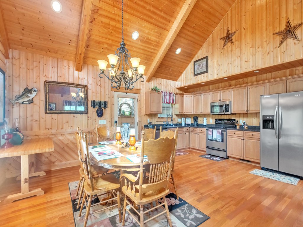 Cozy Mountain Retreat w/ Scenic Views Vacation Rental in Butler - RedAwning