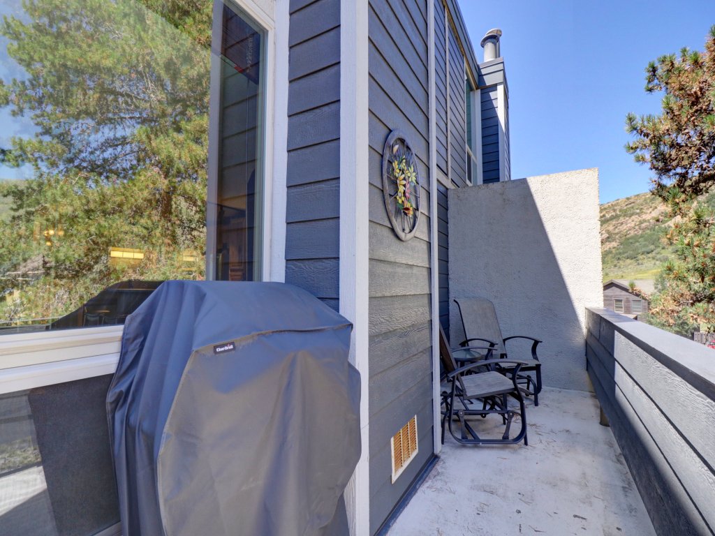 Orofino Dillon 104 Vacation Rental in Dillon - RedAwning