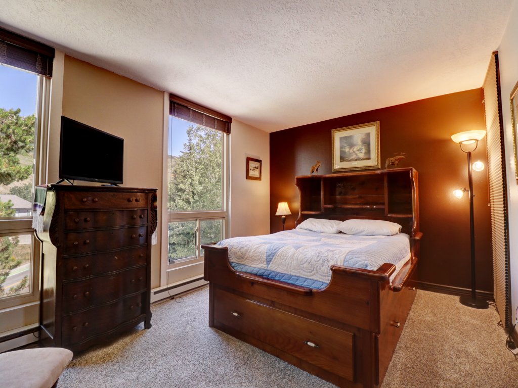 Orofino Dillon 104 Vacation Rental in Dillon - RedAwning
