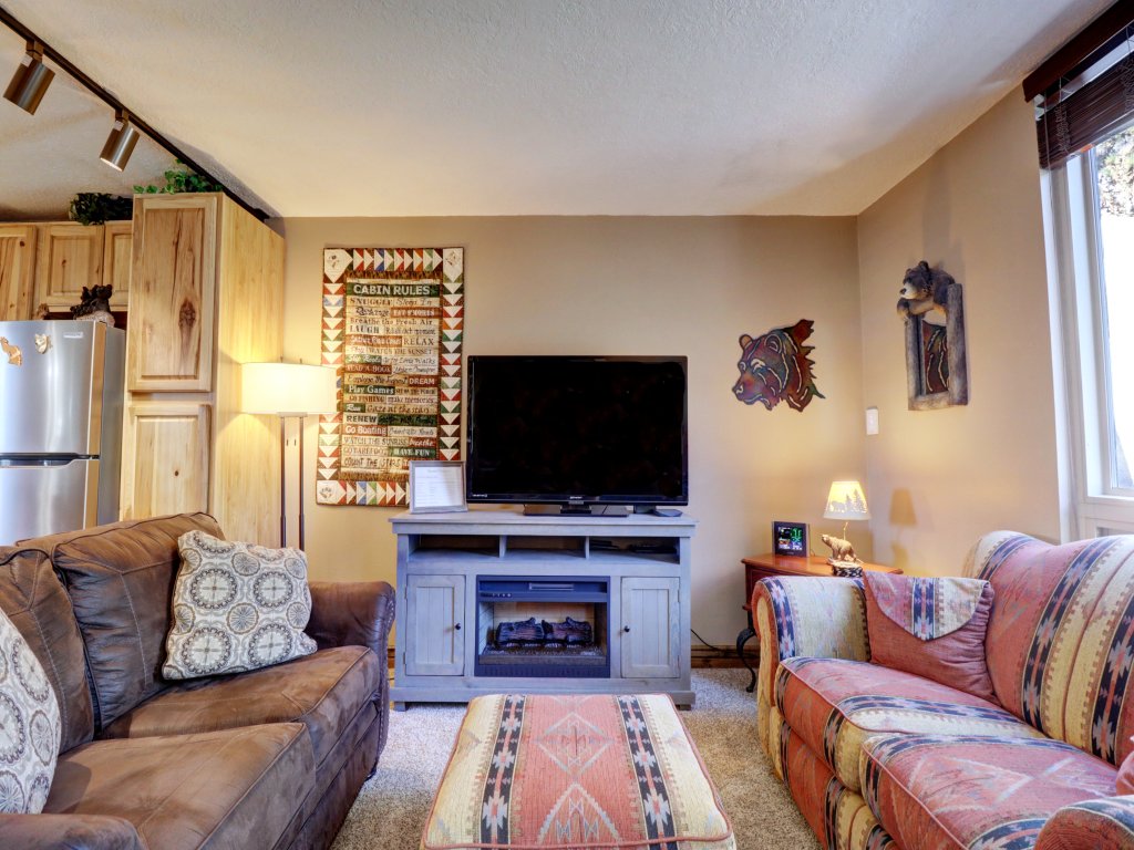 Orofino Dillon 104 Vacation Rental in Dillon - RedAwning